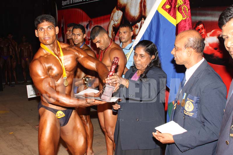 ගුවන් හමුදාවේ කායවර්ධන ක්රීඩක කුමුදු කුමාර හී මැන් 2010 ලෙස කිරුළු පලදී