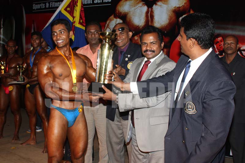 ගුවන් හමුදාවේ කායවර්ධන ක්රීඩක කුමුදු කුමාර හී මැන් 2010 ලෙස කිරුළු පලදී