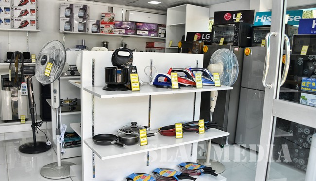 Abans Showrooms declared open by Commander at Katunayake and Ekala