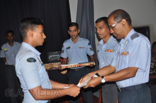 Closing Address Ceremony of Clerk Accounts Basic And Aero Engine Advanced Trade Training Course