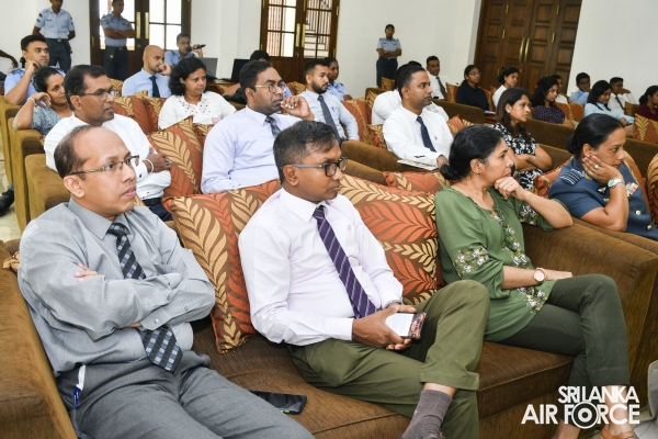 TRAINING
ON AEROMEDICAL EVACUATION AND TRANSPORTATION OF CRITICALLY ILL
PATIENTS