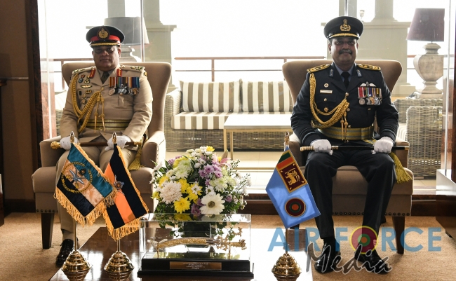 Commander makes a farewell call on the Acting CDS and Commander of the Army