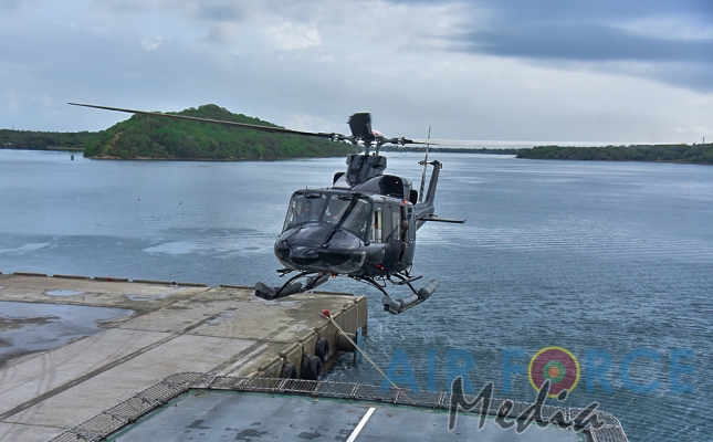 SLAF conducts Helicopter Deck Landing Exercise with SL Navy Ship ‘Sindurala’