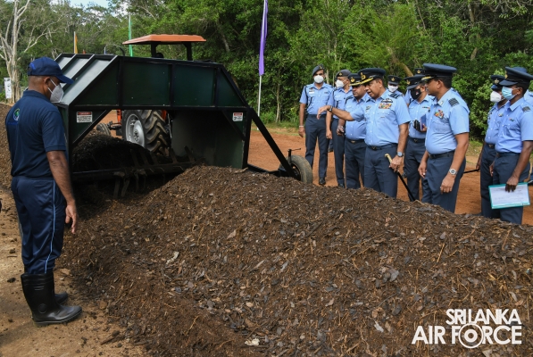 SRI LANKA AIR FORCE COMMENCES PRODUCTION OF ORGANIC FERTILIZER