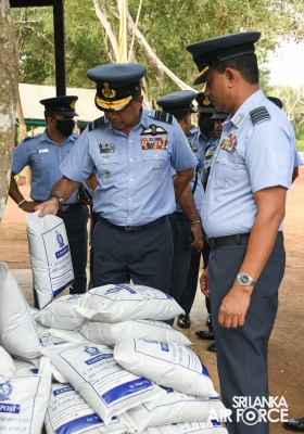 SRI LANKA AIR FORCE COMMENCES PRODUCTION OF ORGANIC FERTILIZER