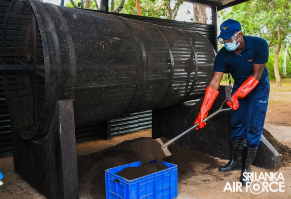 SRI LANKA AIR FORCE COMMENCES PRODUCTION OF ORGANIC FERTILIZER