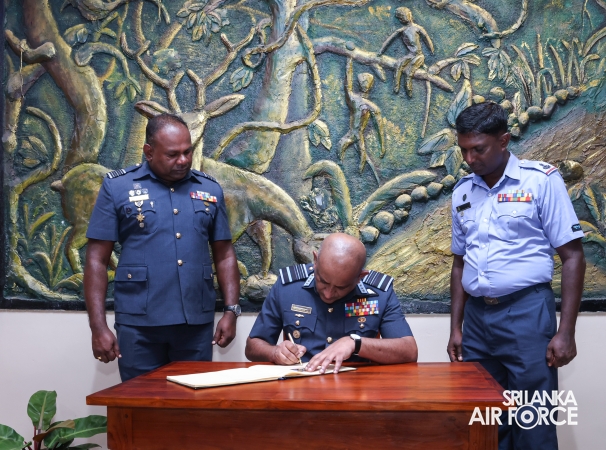 COMMANDER'S INSPECTION OF SLAF BASE ANURADHAPURA