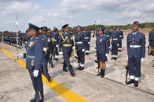 ගුවන් හමුදාපතිතුමන් අනුරාධපුර කඳවුරේ වාර්ෂික පරීක්ෂනය සිදුකරයි