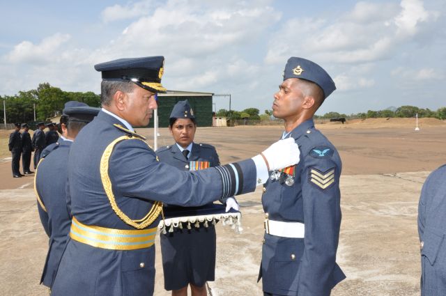 ගුවන් හමුදාපතිතුමන් අනුරාධපුර කඳවුරේ වාර්ෂික පරීක්ෂනය සිදුකරයි
