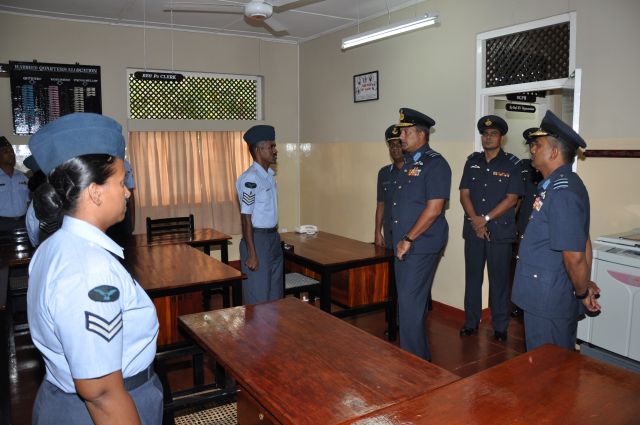 ගුවන් හමුදාපතිතුමන් අනුරාධපුර කඳවුරේ වාර්ෂික පරීක්ෂනය සිදුකරයි