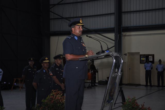 ගුවන් හමුදාපතිතුමන් අනුරාධපුර කඳවුරේ වාර්ෂික පරීක්ෂනය සිදුකරයි