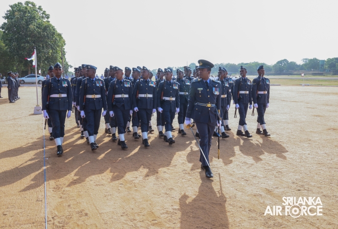 COMMANDER'S
INSPECTION OF SLAF BASE ANURADHAPURA