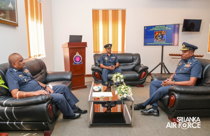 COMMANDER'S
INSPECTION OF SLAF BASE ANURADHAPURA