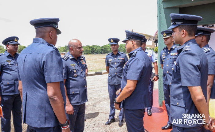 COMMANDER'S
INSPECTION OF SLAF BASE ANURADHAPURA
