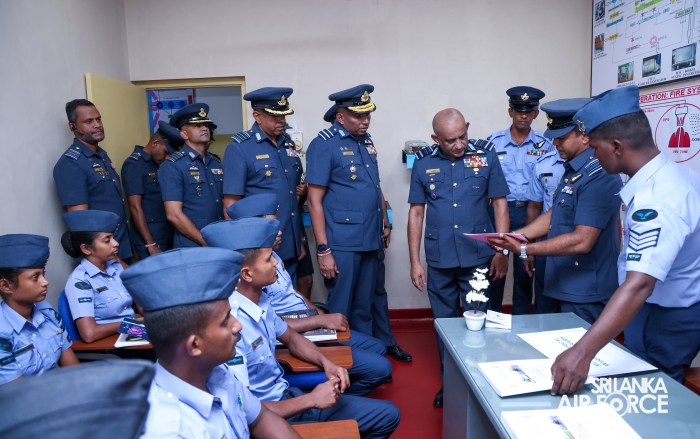 COMMANDER'S
INSPECTION OF SLAF BASE ANURADHAPURA