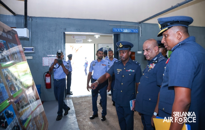 COMMANDER'S
INSPECTION OF SLAF BASE ANURADHAPURA