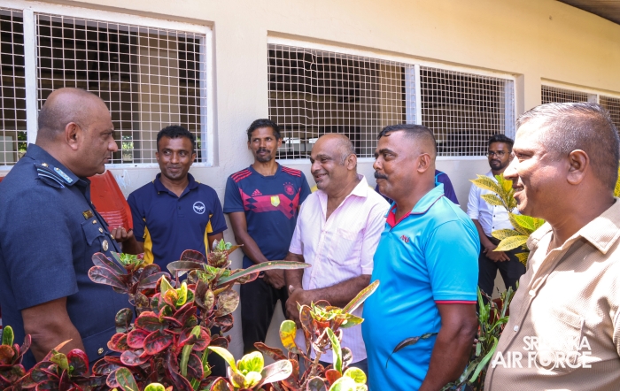 COMMANDER'S
INSPECTION OF SLAF BASE ANURADHAPURA