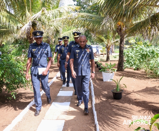 COMMANDER'S
INSPECTION OF SLAF BASE ANURADHAPURA