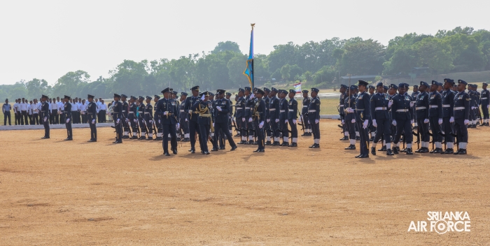 COMMANDER'S
INSPECTION OF SLAF BASE ANURADHAPURA