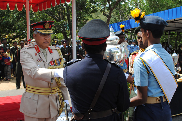 ගුවන් ශිශ්යභට කණ්ඩය