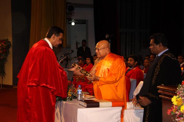 Air Chief Conferred with Doctorate by University of Kelaniya AAir Chief Conferred with Doctorate by University of Kelaniya