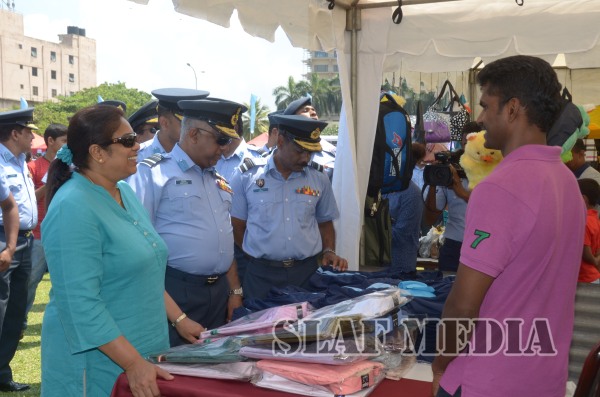 Air Force Avurudu Pola 2015