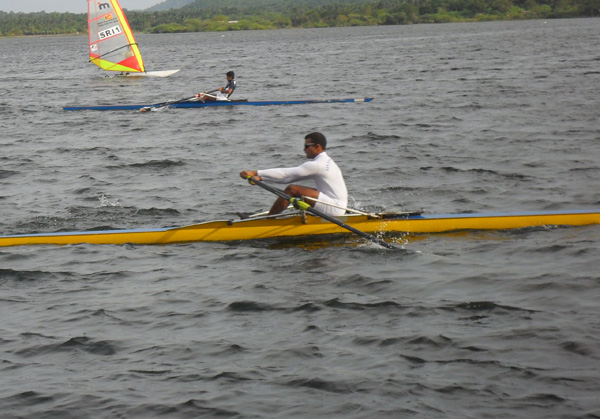 SLAF Oarsmen make waves at Carlton Super Sports 2011