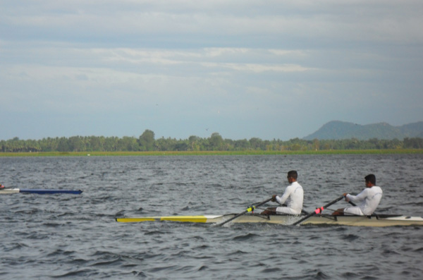 SLAF Oarsmen make waves at Carlton Super Sports 2011