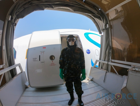 SLAF CBRNE Wing Continues Decontamination of Sri Lankan Airlines Aircraft Fleet