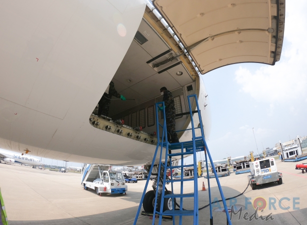 SLAF CBRNE Wing Continues Decontamination of Sri Lankan Airlines Aircraft Fleet