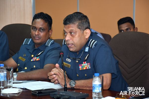 6TH AIRMAN TO AIRMAN STAFF TALKS BETWEEN SLAF AND USAF CONCLUDE ON A HIGH NOTE