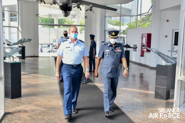 6TH AIRMAN TO AIRMAN STAFF TALKS BETWEEN SLAF AND USAF CONCLUDE ON A HIGH NOTE