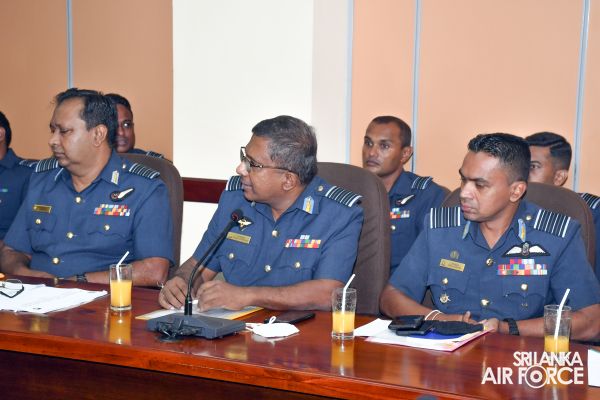 6TH AIRMAN TO AIRMAN STAFF TALKS BETWEEN SLAF AND USAF CONCLUDE ON A HIGH NOTE