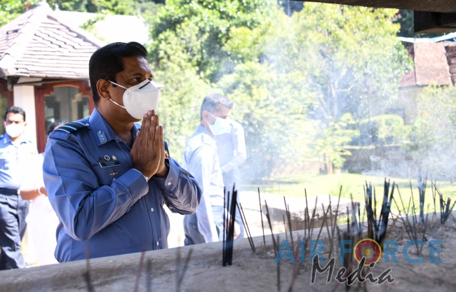 SLAF conducts Annual Religious Ceremony at Temple of the Sacred Tooth in Kandy