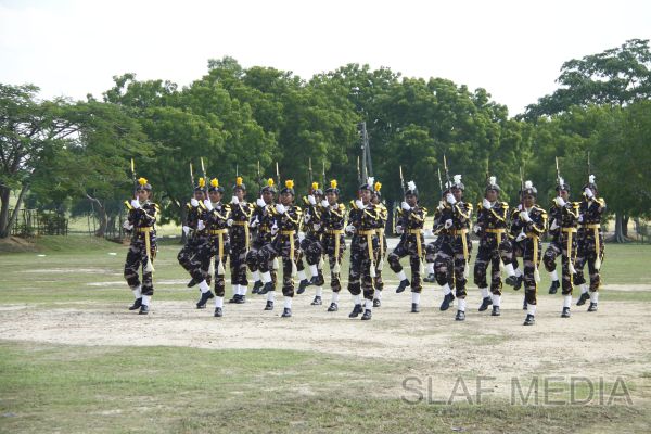 இல.26 அடிப்படை மற்றும் இல.05 சுதந்திர வீழ்ச்சி பரிசூட் பயிற்சி நிறைவு விழா