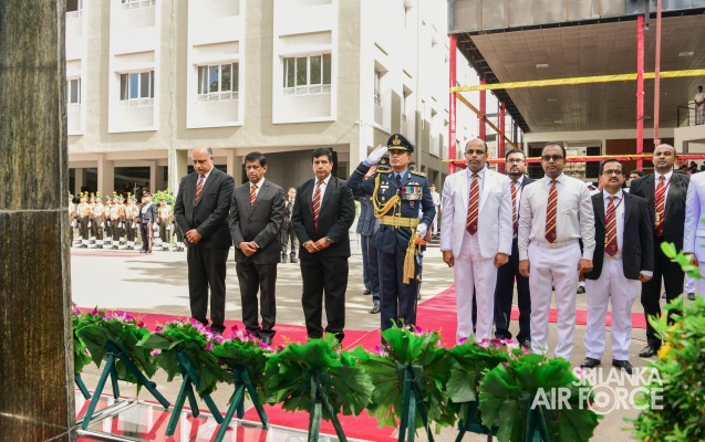 ANANDA COLLEGE FELICITATES THE COMMANDER OF THE AIR FORCE