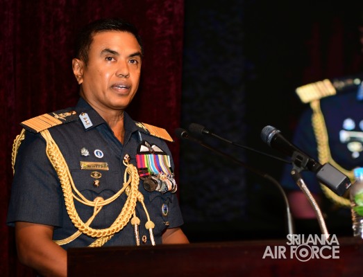 ANANDA COLLEGE FELICITATES THE COMMANDER OF THE AIR FORCE