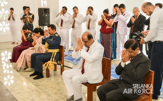 ANANDA COLLEGE FELICITATES THE COMMANDER OF THE AIR FORCE