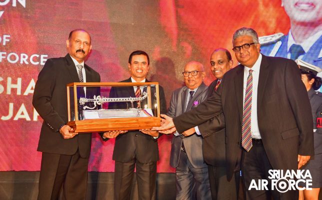 ALUMNI
MEMBERS OF ANANDA COLLEGE