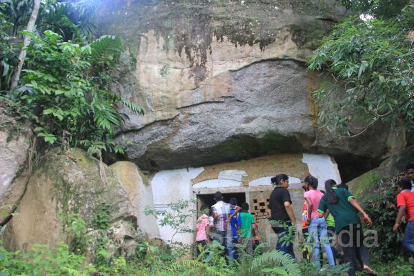 Buds “Anganpora” Fighters Visits its Historical Footprints