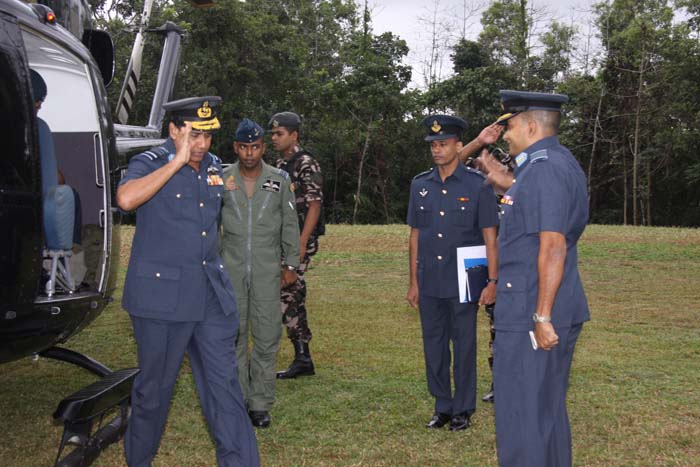 මීරිගම කඳවුරේ ගුවන් හමුදාධිපති තුමාගේ වාර්ෂික පරීක්ෂණය සිදු කරයි.