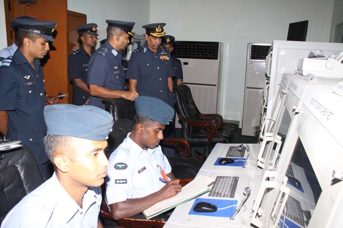 මීරිගම කඳවුරේ ගුවන් හමුදාධිපති තුමාගේ වාර්ෂික පරීක්ෂණය සිදු කරයි.