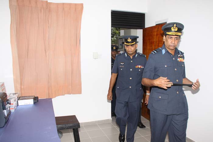 මීරිගම කඳවුරේ ගුවන් හමුදාධිපති තුමාගේ වාර්ෂික පරීක්ෂණය සිදු කරයි.