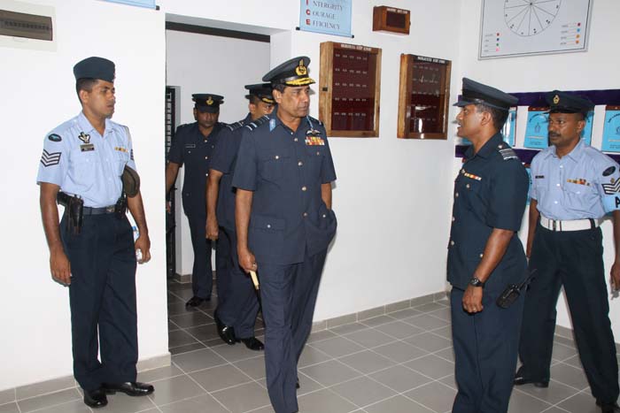 මීරිගම කඳවුරේ ගුවන් හමුදාධිපති තුමාගේ වාර්ෂික පරීක්ෂණය සිදු කරයි.