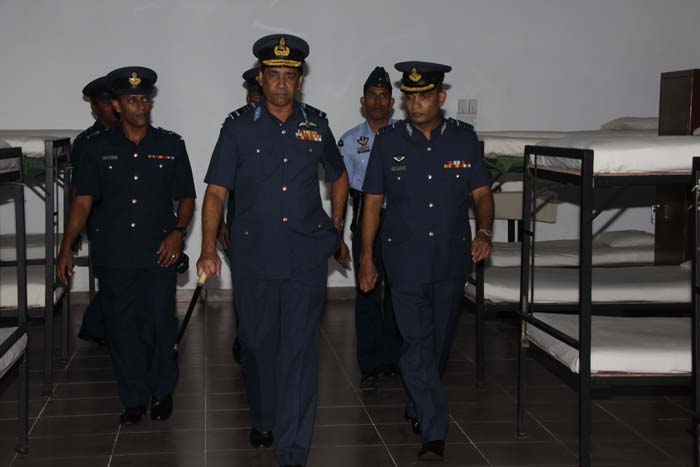 මීරිගම කඳවුරේ ගුවන් හමුදාධිපති තුමාගේ වාර්ෂික පරීක්ෂණය සිදු කරයි.
