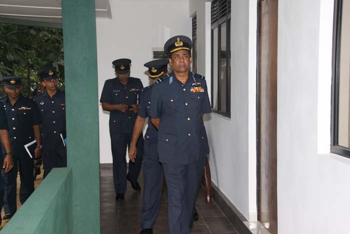 මීරිගම කඳවුරේ ගුවන් හමුදාධිපති තුමාගේ වාර්ෂික පරීක්ෂණය සිදු කරයි.