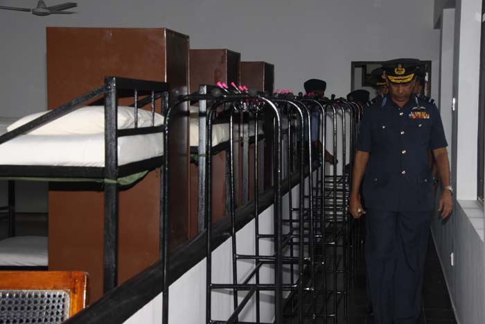මීරිගම කඳවුරේ ගුවන් හමුදාධිපති තුමාගේ වාර්ෂික පරීක්ෂණය සිදු කරයි.