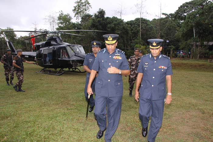 මීරිගම කඳවුරේ ගුවන් හමුදාධිපති තුමාගේ වාර්ෂික පරීක්ෂණය සිදු කරයි.