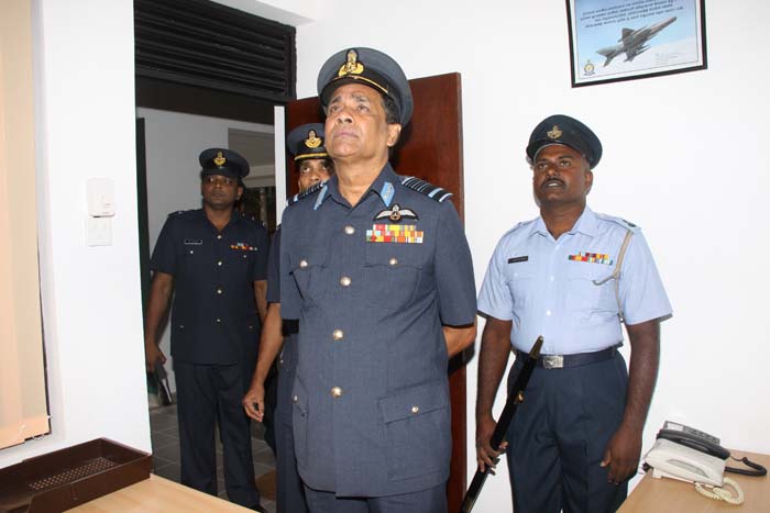 මීරිගම කඳවුරේ ගුවන් හමුදාධිපති තුමාගේ වාර්ෂික පරීක්ෂණය සිදු කරයි.