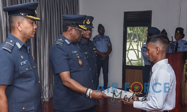 Commander's Inspection Of SLAF Station Ampara